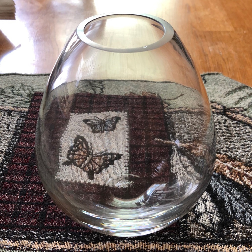 Glass Teardrop bud vase 6” tall - Picture 2 of 6